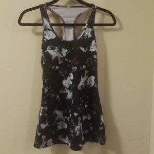 NWOTLululemon Razaorback Static Blossom Multi Tank